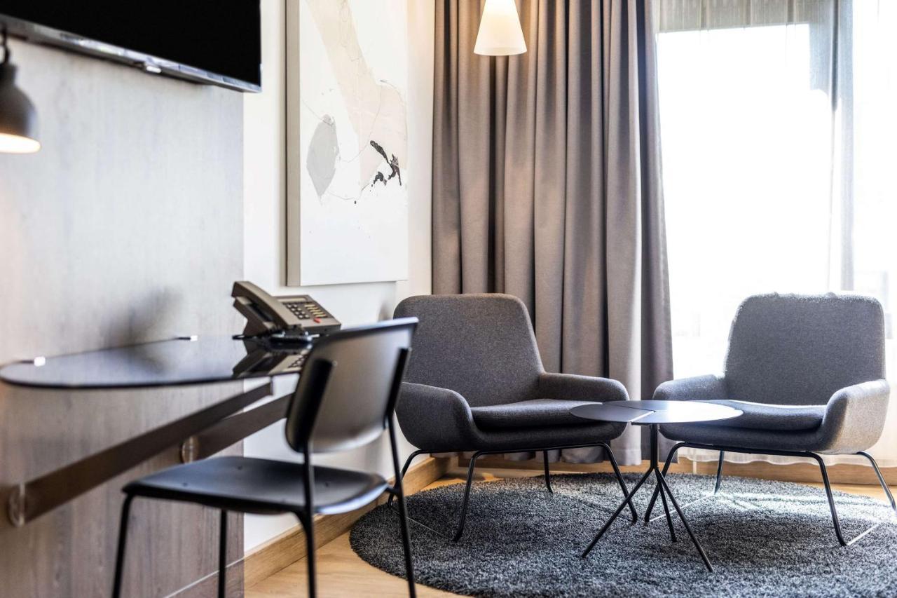 Hotel Comwell H C Andersen Dolce By Wyndham Odense Esterno foto