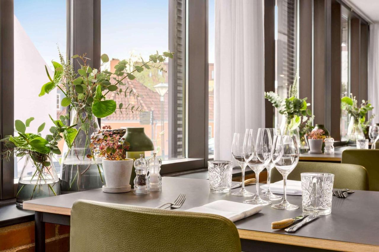 Hotel Comwell H C Andersen Dolce By Wyndham Odense Esterno foto
